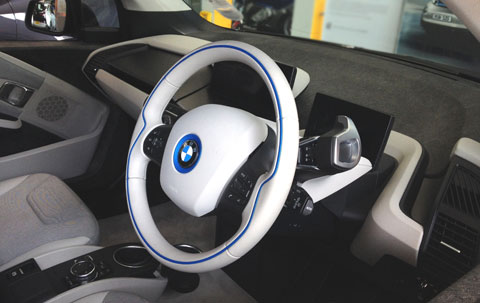 i3_BMW_steering_wheel